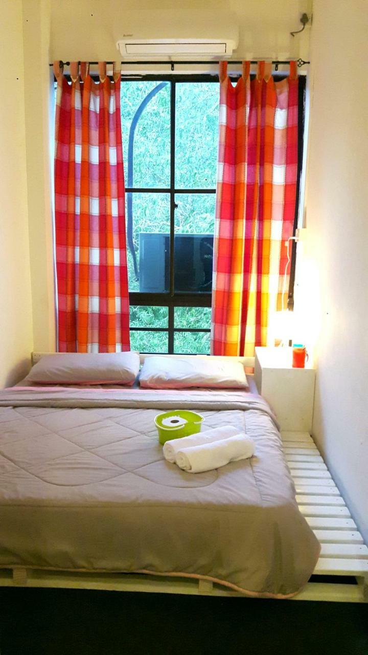 Ez Lodgings Kampong Gadong Dış mekan fotoğraf